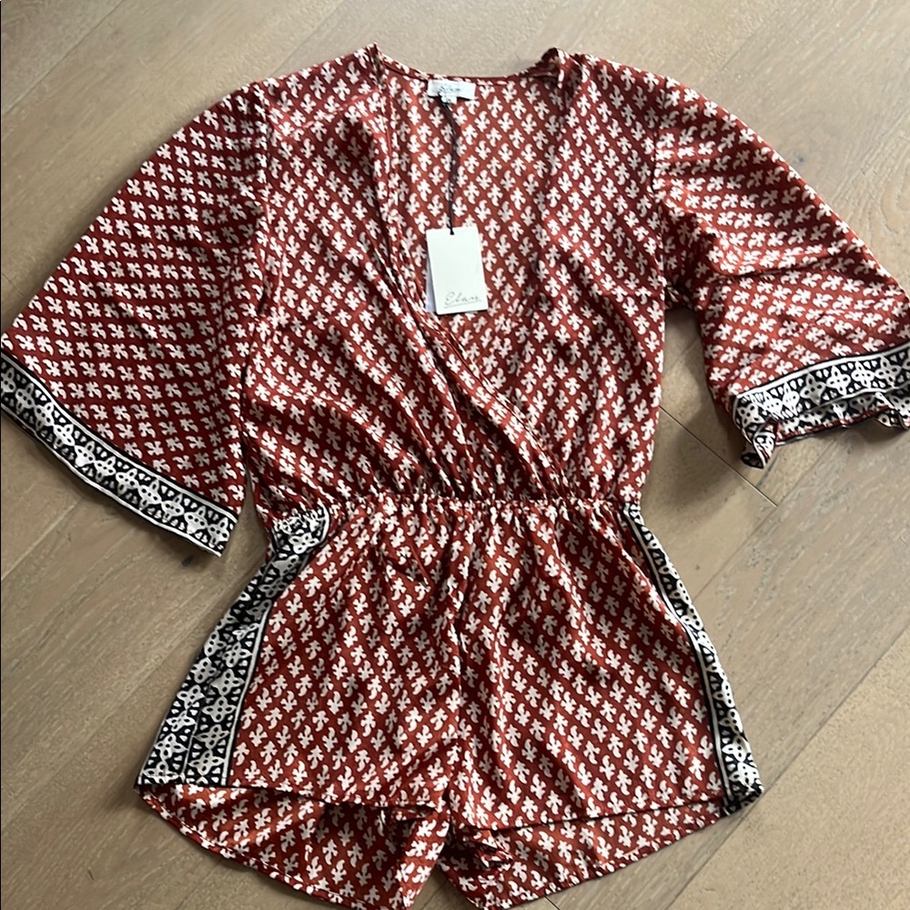 Elan Rust and Cream Patterned Top